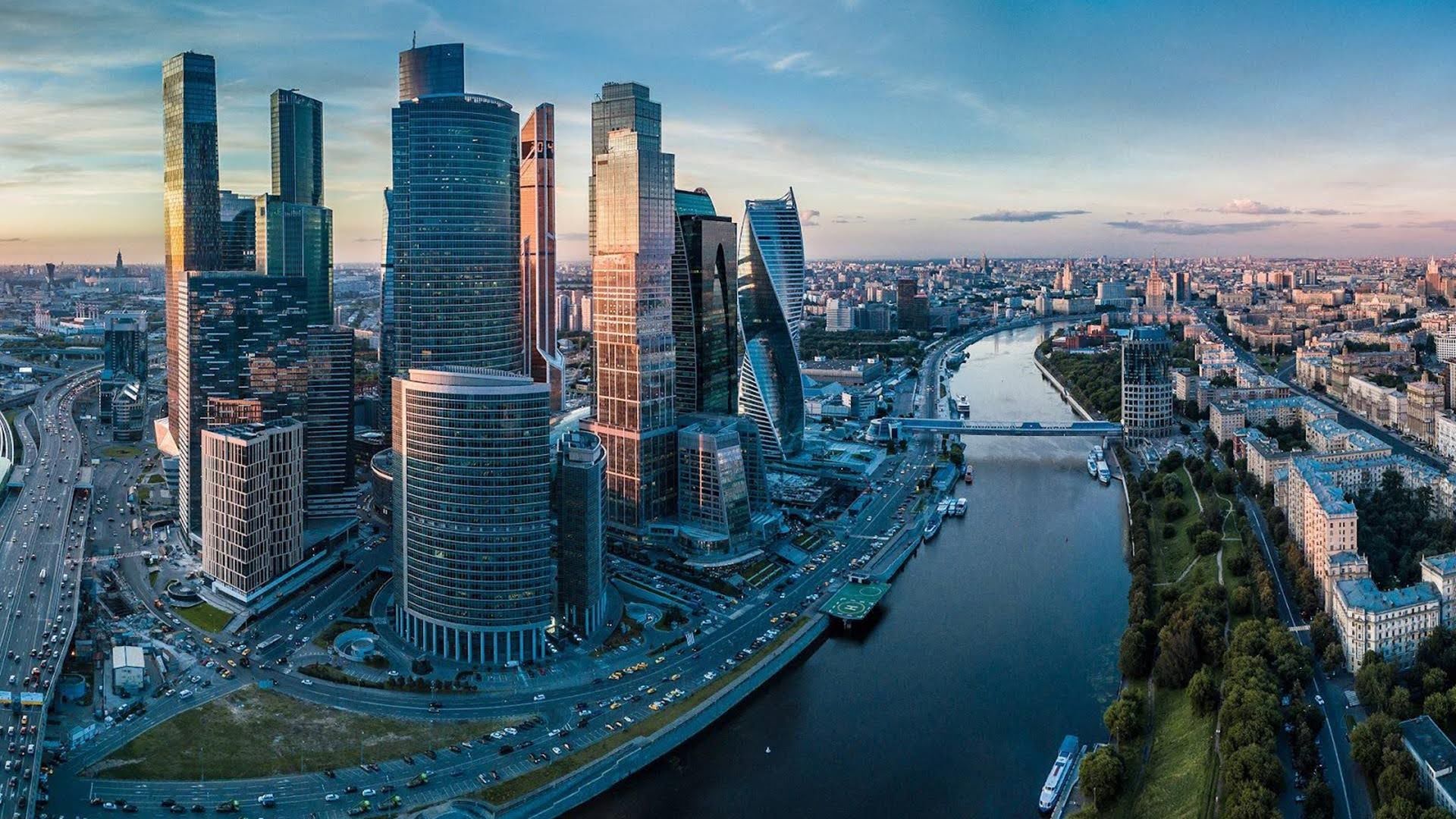 Вывели самый высокий офис Европы на первые места в AI-поиске: 100% видимость в Яндекс Алисе и топ по коммерческим запросам